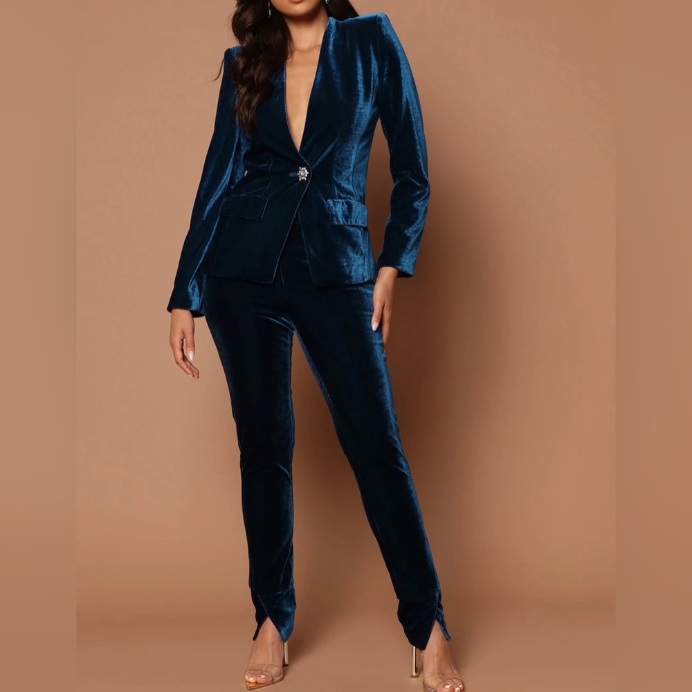 Blazer and pant set color teal velvet
